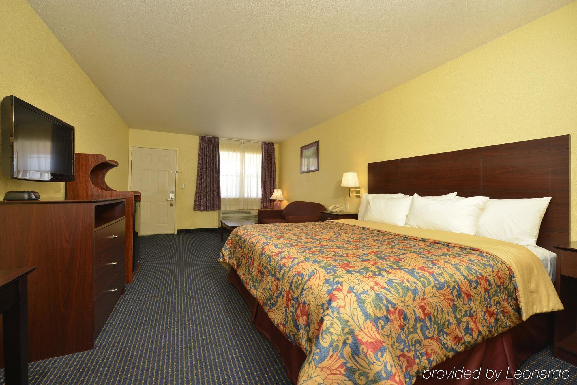 Days Inn Gun Barrel City Kültér fotó