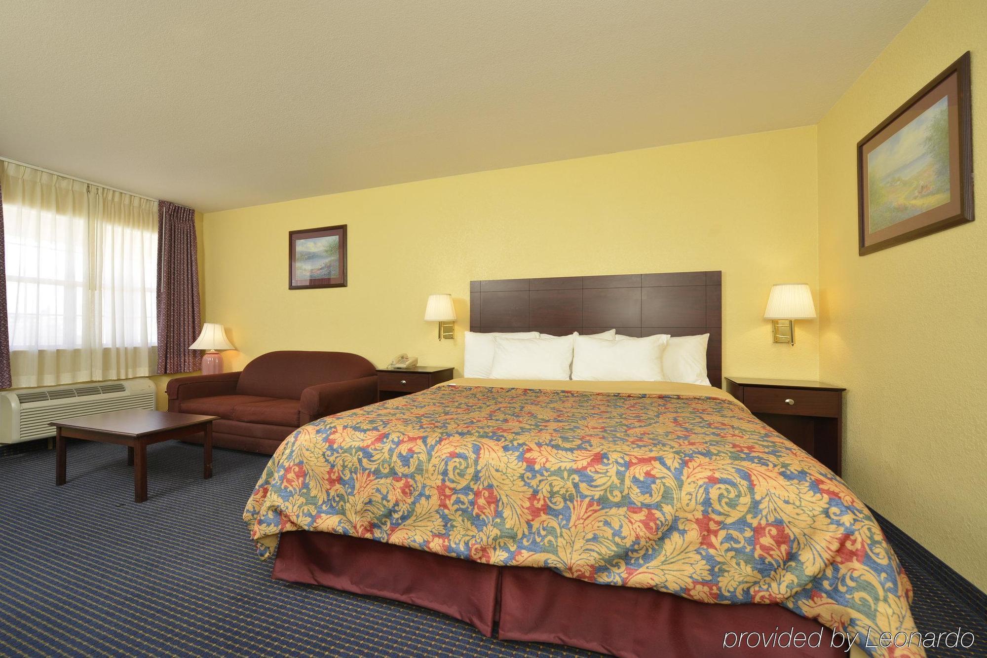 Days Inn Gun Barrel City Kültér fotó