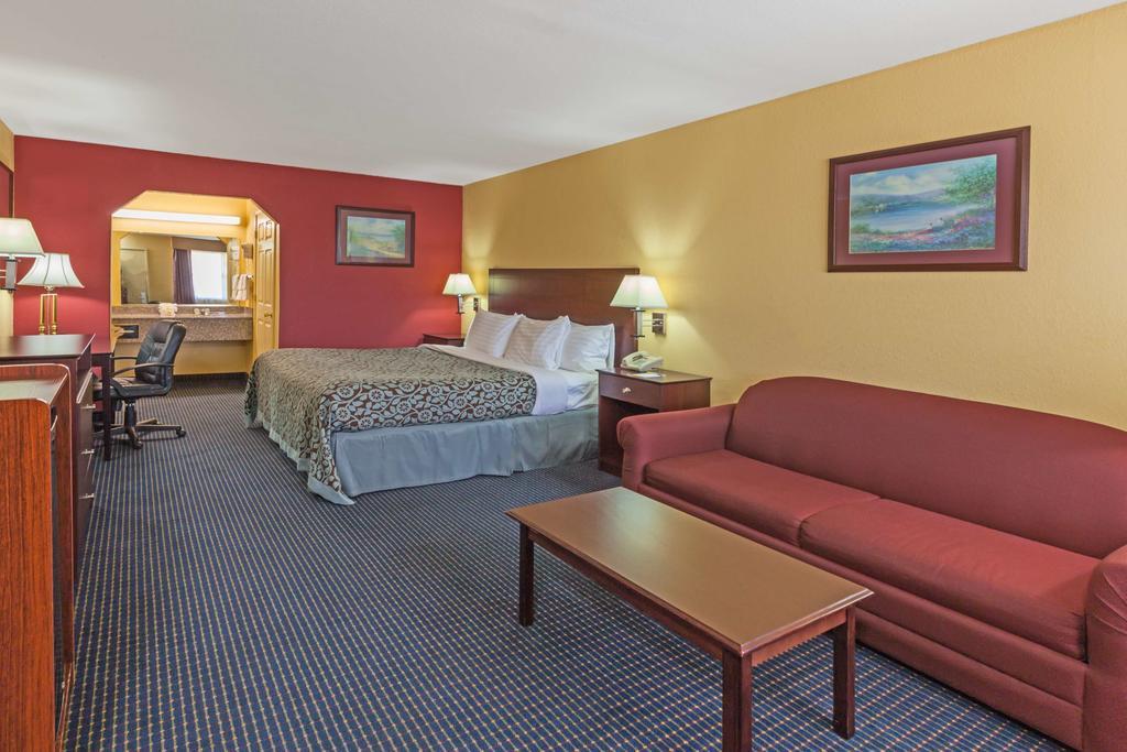 Days Inn Gun Barrel City Kültér fotó